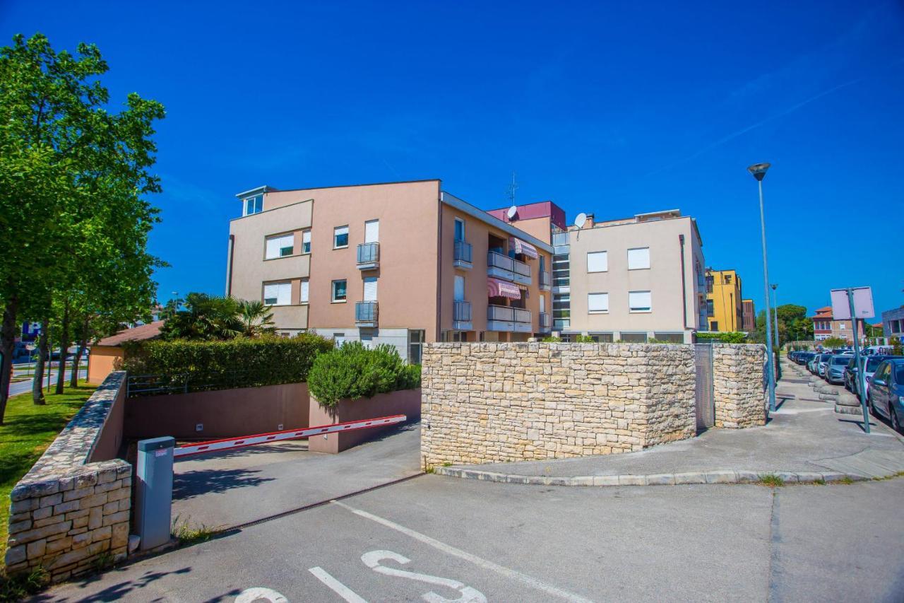 Apartment Dora Near Sea And Center With Private Garage Porec Luaran gambar