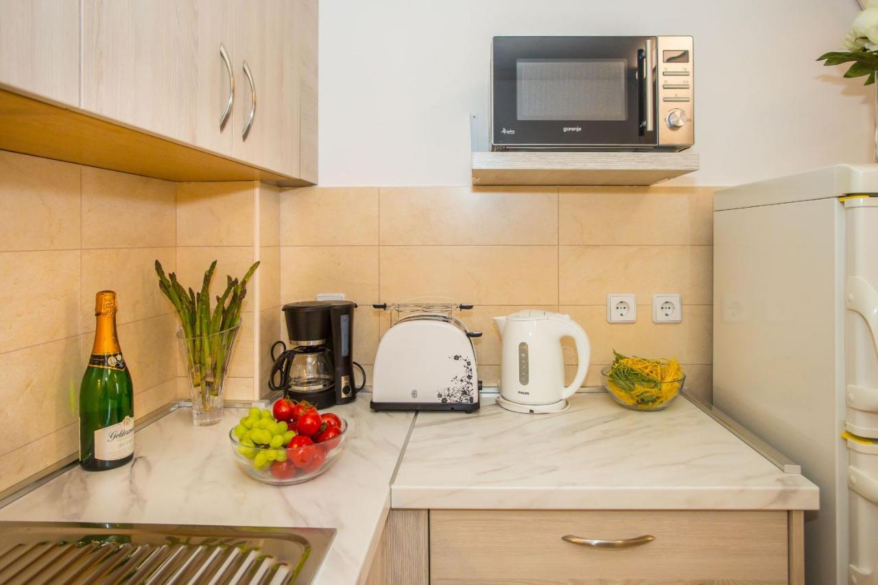 Apartment Dora Near Sea And Center With Private Garage Porec Luaran gambar