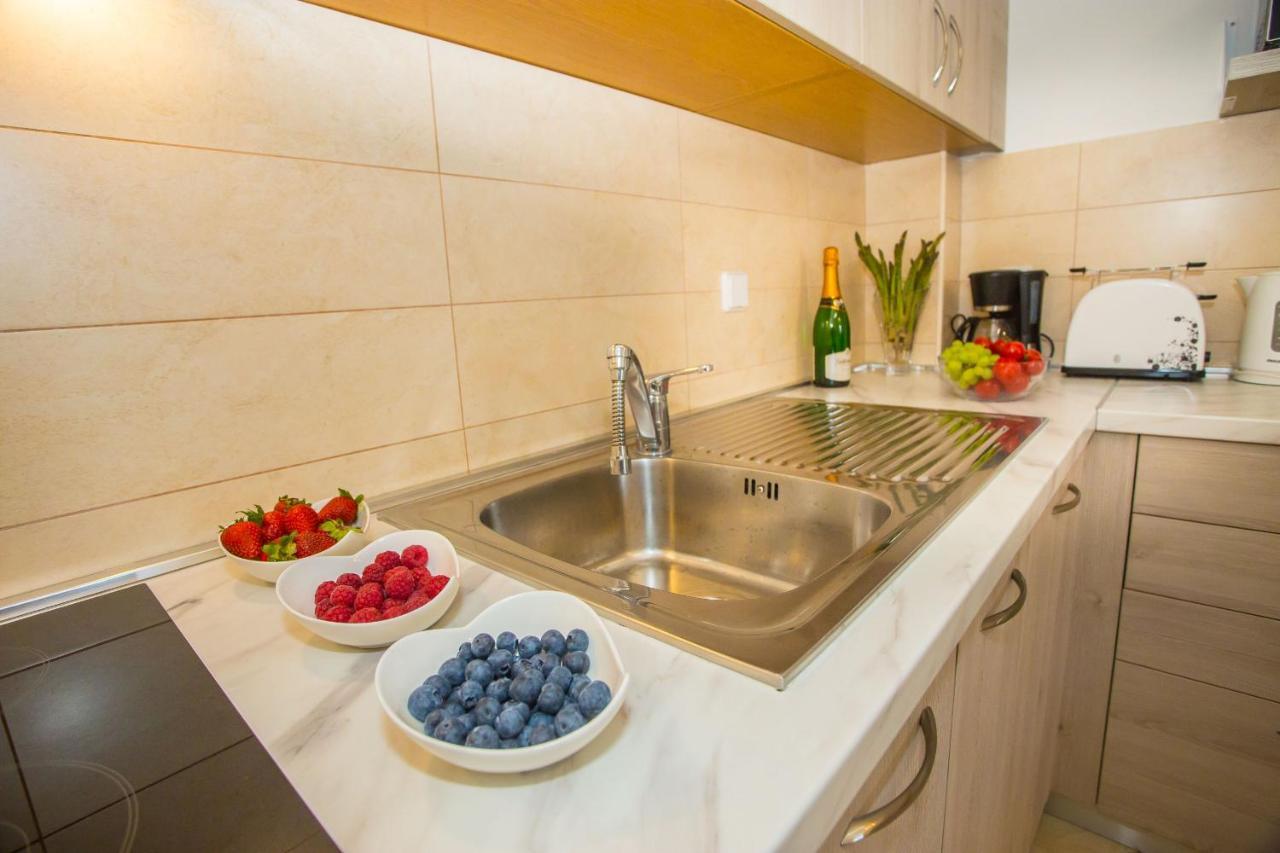 Apartment Dora Near Sea And Center With Private Garage Porec Luaran gambar